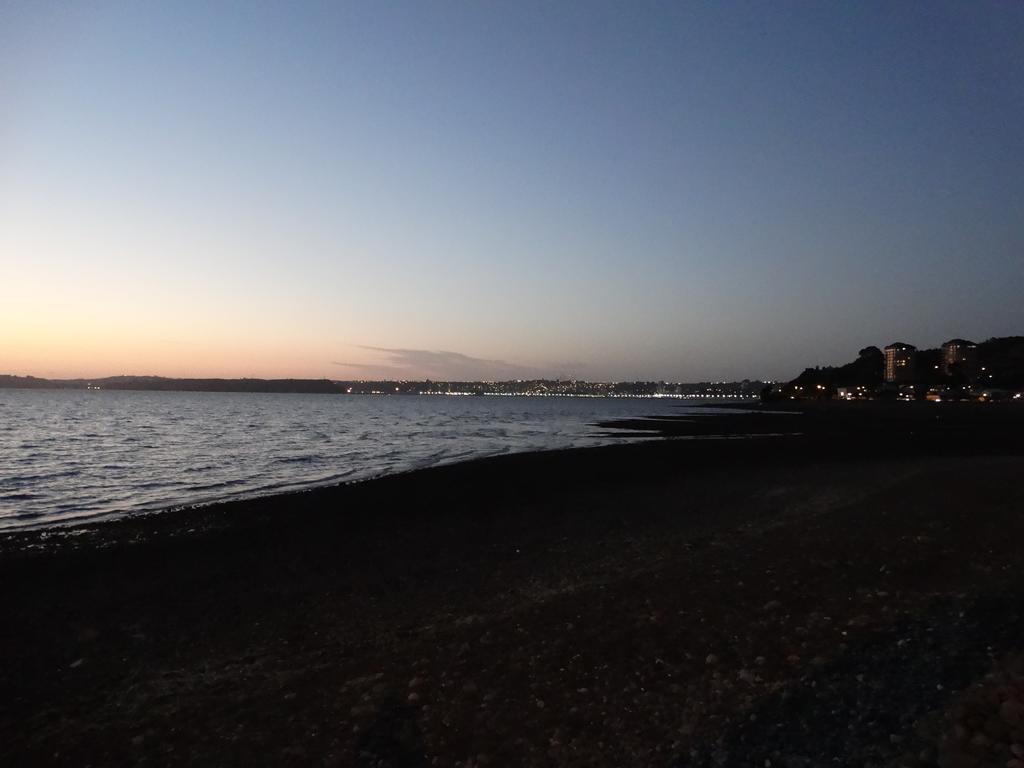 Hotel Castellano Puerto Varas Bagian luar foto