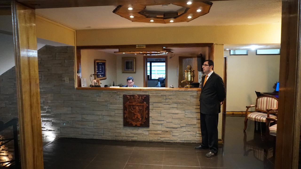 Hotel Castellano Puerto Varas Bagian luar foto